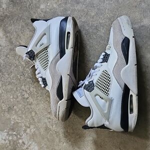 Jordan 4 Military Blacks